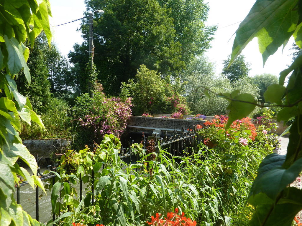 Le Moulin De Tigny Bed & Breakfast Eksteriør bilde